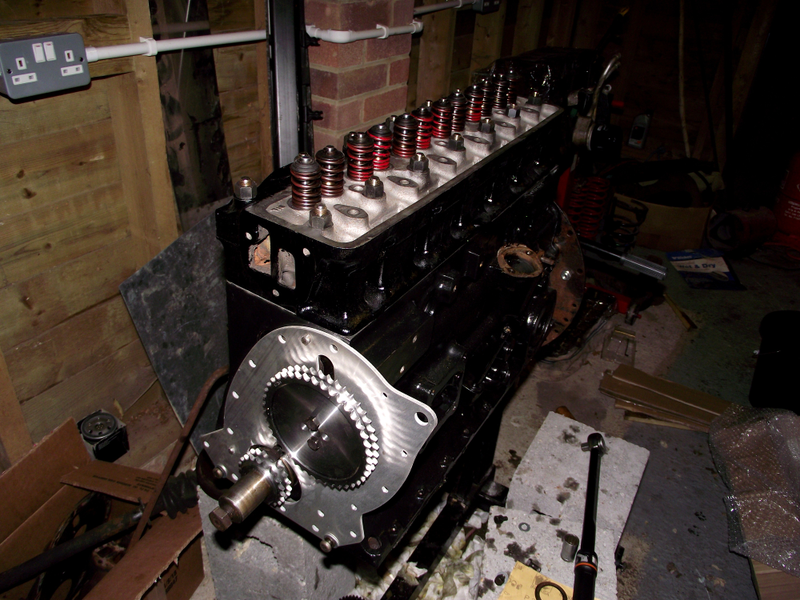 Illustration for article titled It's starting to look like an engine again :)